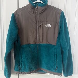 The North Face Women’s Medium Teal and Gray Fleece Jacket